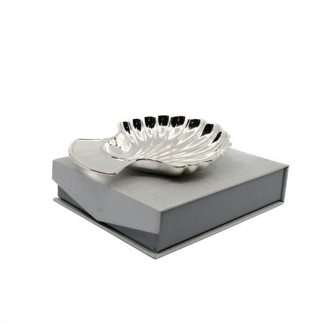Concha batismo em metal prateado (14cm)